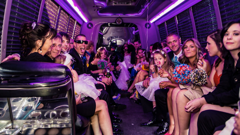Limo-Party-Bus